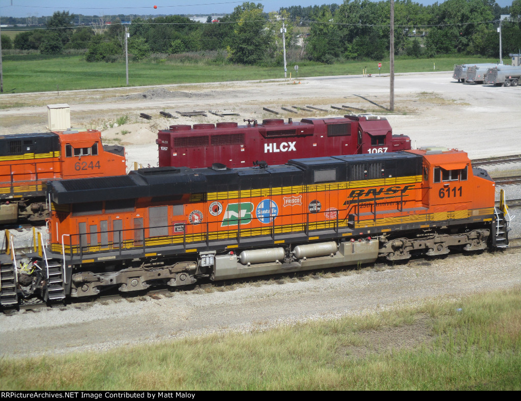 BNSF 6111